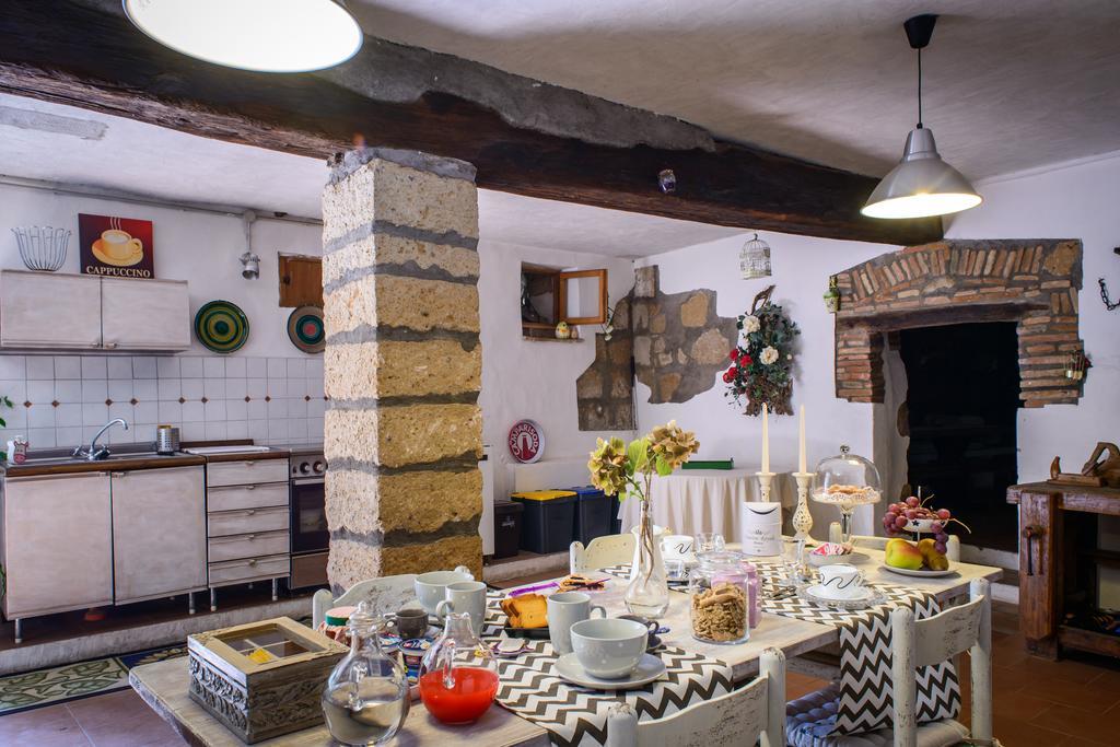 B&B La Polinnia Bagnoregio Quarto foto